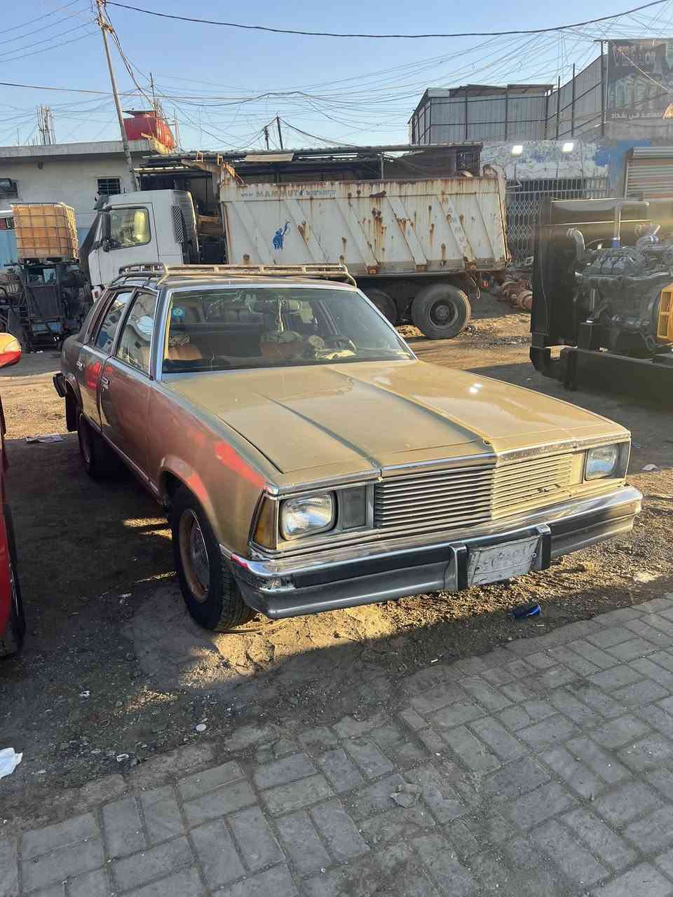 ‏ما ومئتين 81 سيارة كاملة مقفولة للبيع ال
سياره ماليبو موديل 81  كامله محرك وكهربائيات رقم سياره بغداد سنويه جديده 2025 وهزه 2025 
سعر السياره 44. وبيها مجال 
رقم تلفون ***********
