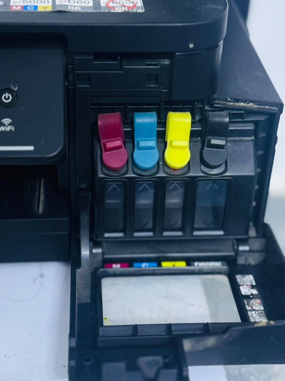 للبيع طابعة Brother DCP-T510W
طابعة + سكنر + ناسخة.
تدعم Wi-Fi
متوفر توصيل (بغداد )
السعر 100 مع التوصيل


**إذا كنت صاحب هذا الإعلان وتريد حذفه لأي سبب، رجاءا أرسل رسالة إلى الدعم الفني**