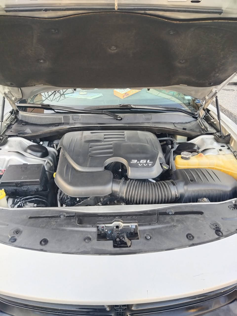 سلام عليكم جارجر موديل 2019 sxt plus  كفالة حادثها فقط دعامية الأمامية بيها رصعه خفيفه ما مصلحة مبينة بالصور وارد امريكي فول مواصفات رقم بغداد الجديد باسمي مكان السيارة بالبصرة بيع فقط السعر 245 للاستفسار ***********
***********
