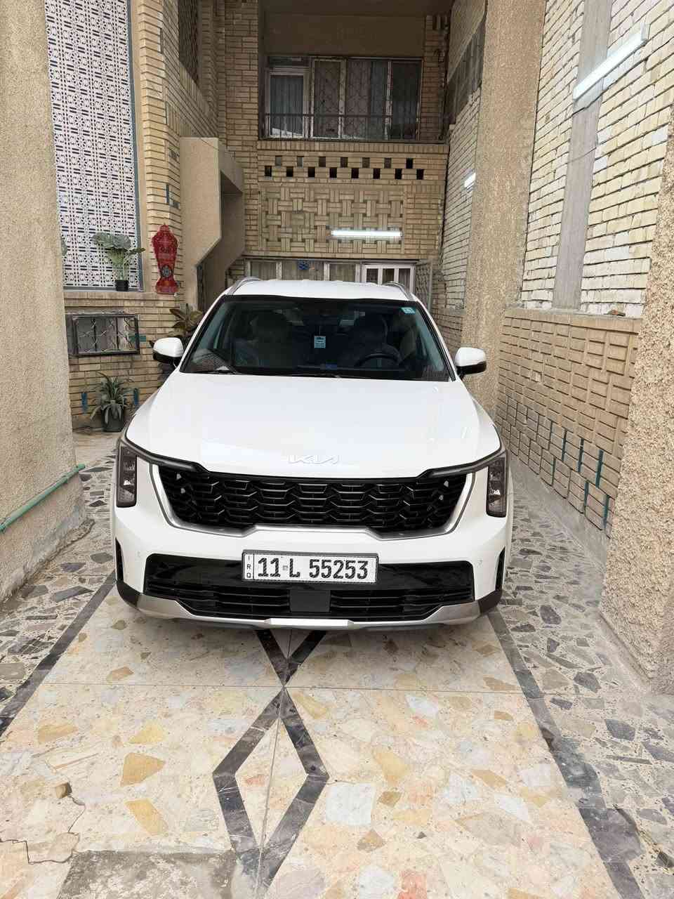 السلام عليكم ورحمة الله وبركاته
للبيع سورنتو 2024 خليجي  مال شركة الدولية ضمان 5 سنوات السيارة مكفولة كفالة عامة من الصبغ و البارد 
( السعر 315 )

السيارة مغلفة بالكامل عازل حراري من شركة ابراهيم العبادي

.ارضيات الرزلاين
.شحن لا سلكي
.مكينه 6 سلندر
.حساسات امامي خلفي 
.اتو هولد
.سايد بريك بصمه
.مود درايف
.نظام المنحدرات 
.مانع انزلاق
.صندوق كهرباء 
.بردات خلفيه 
.مقاعد اماميه كهرباء 
.ماشيه 35,000
.تشغيل عن بعد 
.مرايا كهربائية 
.كشاف زنون
.اناره داخليه 
.كير ماوس
.شفتات استيرن 
.فول تحكمات
.تبريد ٣ قطع
.بقية المواصفات المعروفه
.السنوية بأسمي مشروع وطني
العنوان : بغداد الغزالية شارع المشجر
للاستفسار الاتصال ***********
