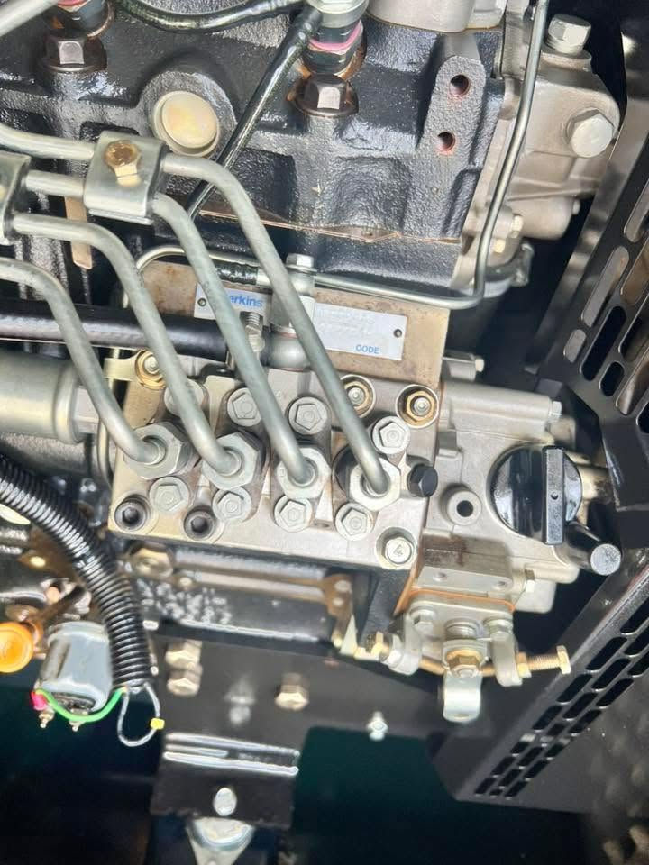 يا جبار يارب """للبيع"""
مولدة بركنز 404 (20kva) 
كتم 75‎%‎ 
المولدة بحالة الوكالة شبه جديد 
للتواصل :0981237116 
يوجد لدينا جميع احجام المولدات 
اختصاص صيانة جميع احجام المولدات البركنز


**إذا كنت صاحب هذا الإعلان وتريد حذفه لأي سبب، رجاءا أرسل رسالة إلى الدعم الفني**