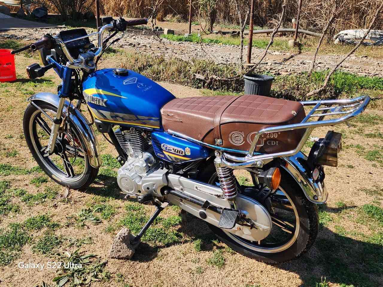 سلام عليكم شباب دراجه سيفان للبيع موديل 2024   محرك ميتين مابيه وراق درجه مقفوله مكني شرطه لربعه سعر 650 بيه مجال ***********بي وتساب
