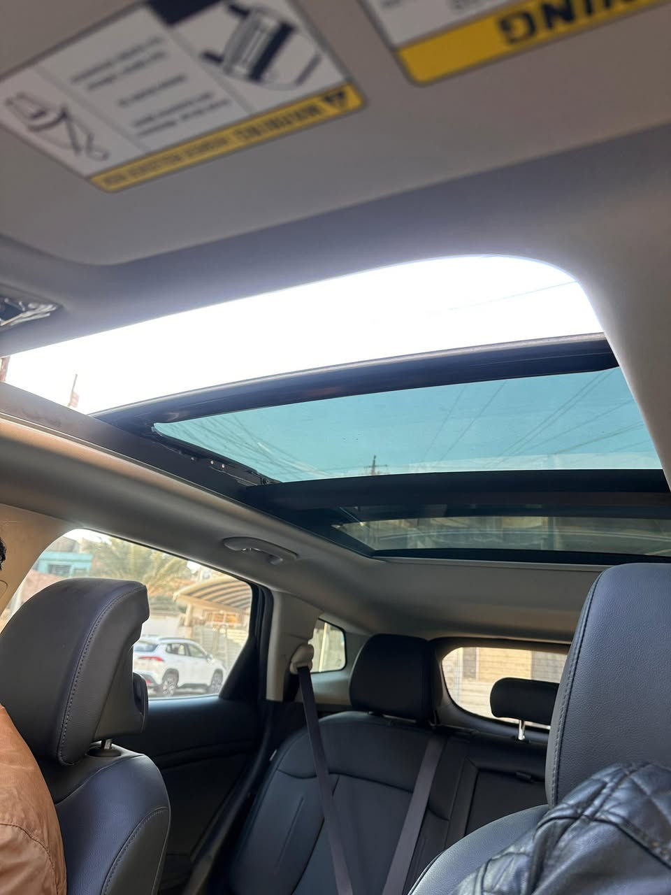 ياالله

السلام عليكم سبورتج 2024 EX هايبرد  وارد امريكي 
حجم المكينه : 1600 تيوبو + نظام هايبرد     
 ماشيه : 10,000 ميل 
 الايرباك : سليم 
الضرر : صبغ جاملغ وصندوك
#المواصفات
1. شاشه كبيره
2. بصمه
3. شحن وايرليس
4.تشغيل عن بعد 
5. كاميرا
6. رادارات جانبيه
7. رادار امامي
8. لايتات لد 
9. بكلايت لد 
10. كشنات جلد اسود
11.تدفئة بالكشنات
12. ويل كب 
13.اشاير بالمري
14.كيجات دجيتل 
15. قطعتين تبريد 
16. تبريد بيانو 
17. تحكم 
18. نظام سبورت ايكو عادي
19. فور ويل 4x4
20.ايقاف ذاتي اوتو ستوب
21.حساسات خلفية
22. اوتو هولد 
23. نظام منحدرات 
24. كشن السايق كهرباء
25. بنوراما
السعر : 233 ورقة
تفاصيل اكثر الاتصال على الرقم
***********
مكان السيارة بغداد حي اور
