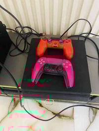 للبيع بلي 4 مهكر سلم نظام 9 نظافة فول كامل ملحقات ما ناقصة شي السعر 30...