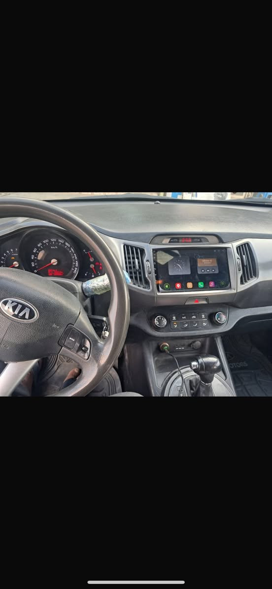 السلام عليكم سبورتج موديل 13 سيارة مكفولة كفالة عامة  خليجي وسونار موجود داخل الصور رقم بغداد السعر 155وبيها مجال  مكلف بالنشر خاص مااجاوب اتصال***********
