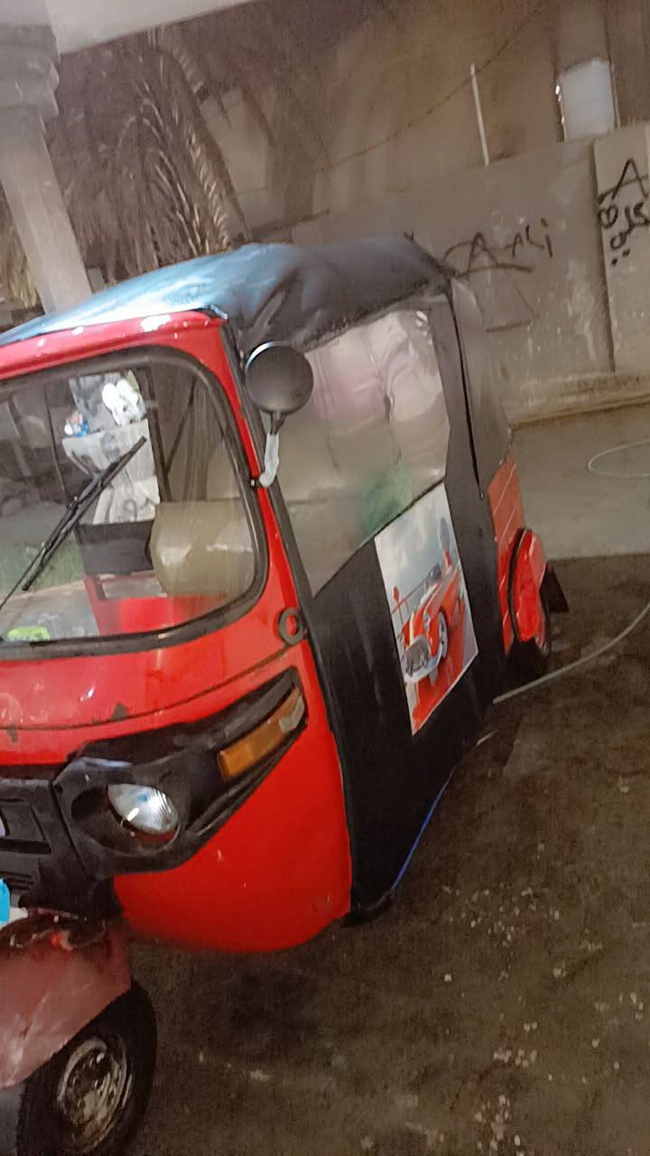 السلام عليكم تكتك للبيع موديل 2018
1. تجفيد جديد 
2 وايرات النمر والكلج و البانزين جديدات
3. جادر جديد 
4.طفيره جديده 
5. بكلايتات جدد
6. زوج دايرات جدد
7. كهربياتها كلها شغاله 
ملاحظة //التكتك زيل ، مكينه وضفيره بجاج موديل 20 عوزها بس تعمير بس الإحساس لا طربه لا بيها شي وشوفه عينك
السعر 2500 وبيها مجال للشراي مكاني امسيب ***********
