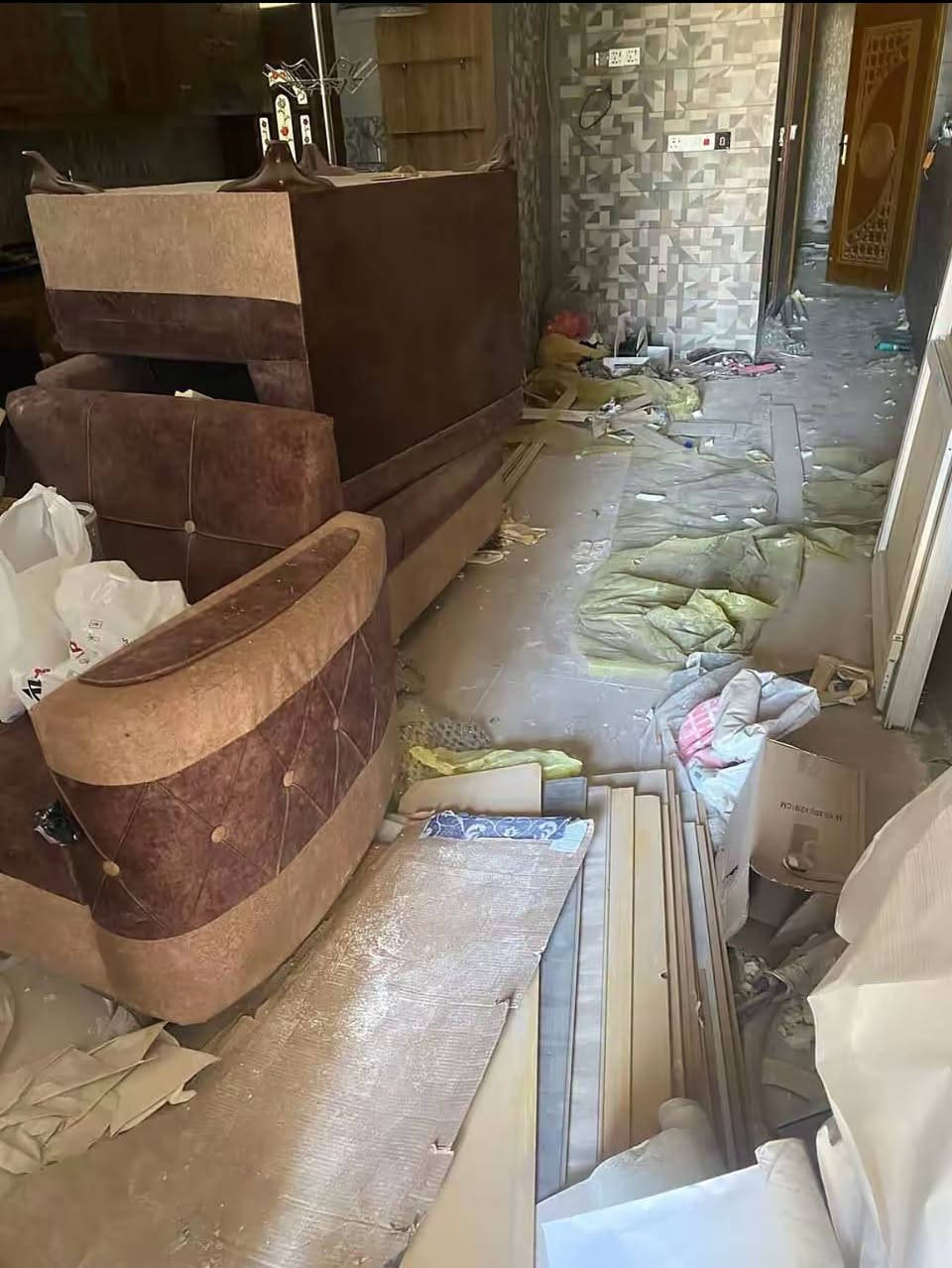 تقدم لكم شركه النور لتنضيف الموقعي عروض مميزه وتنافسيه.✅

إبتداءً العمل من السطح ال الباب الخارجيه مع كادر محترف ومختص بالتنضيف ومواد تنظيف فعاله ودرجه أولى ويشمل تنضيف المنازل والشقق والدوائر الحكوميه والمجمعات السكنيه والشركات والمدارس والمولات التجاريه والمصارف الأهليه والحكوميه.

–عروض خدمات شركه النور لتنضيف الموقعي:

بيت 50متر طابقين ب175الف فقط.

بيت 100متر طابقين ب225الف.

بيت 125متر طابقين ب250الف.

بيت 150متر طابقين ب275الف.

بيت 175متر طابقين ب325الف.

بيت 200متر طابقين ب350الف.

بيت 250متر طابقين ب425الف.

بيت 300متر طابقين ب525الف.

بيت 400متر طابقين ب625الف.

💥عروض مميزه جداً وتنافسيه.

📞للحجز والاستفسار واتساب:***********
