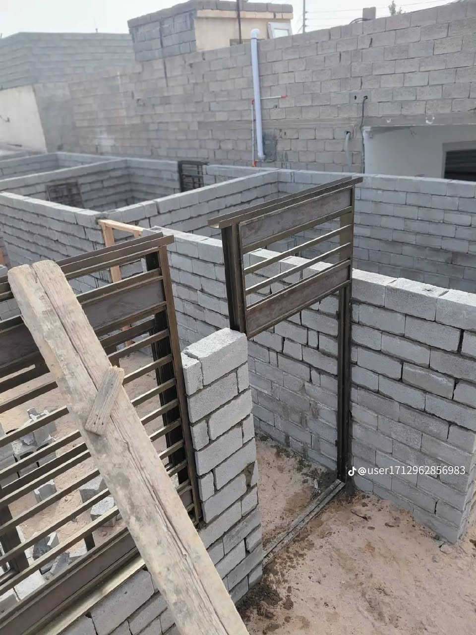 خلفة بناء ابلوك درجة اولى مكاني كربلاء جامعة افريحه او سيد اسماعيل ***********موجود واتساب او ماسنجر متفرغ حالياً
