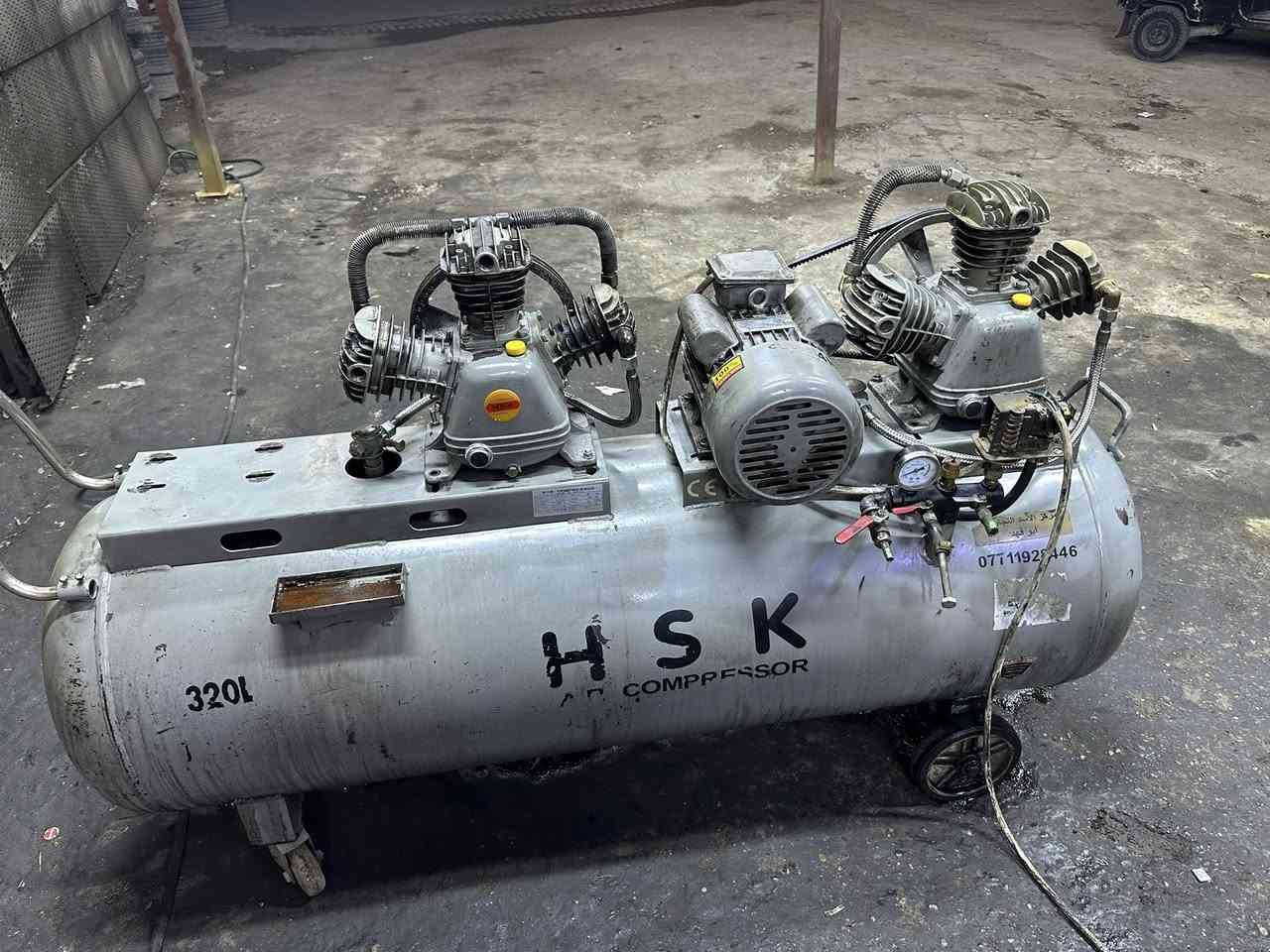 غراض بنجر للبيع
خالعه قياس 24 . 430 ارقه قالعه بل سوك يمكن مشتغله شهر بعدها بل جيس نضيفه حيل اي نقص مابيها 

بلنص شغال اي نقص مابيه شرط التصفير 

كمبريسر 320 لتر مال حصوه الراقي دبل مجموعه بيه نقص بس محرك بانزين 

شلاخه نضيفه هم استعمال قليل شغاله اي نقص مابيها 

وعندي جكات صوندات عندي وغراض كلهن عل فحص وشرط الشغل ول نضافه. 

مكاني بغداد بلديات : ***********
