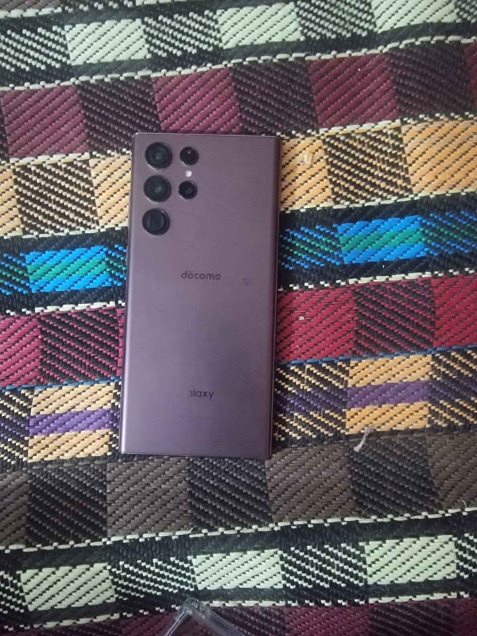 سلام عليكم جهاز اس 22 الترا نسخه الفايف جي معالجه اقوه من شرق الاوسط جهاز جديد ذاكرة 512جهاز بلادي كامل مكمل 2سمكرتات بي موصافات هواي هاذة اني مكلف بل نشر هاذة الرقم  ***********
