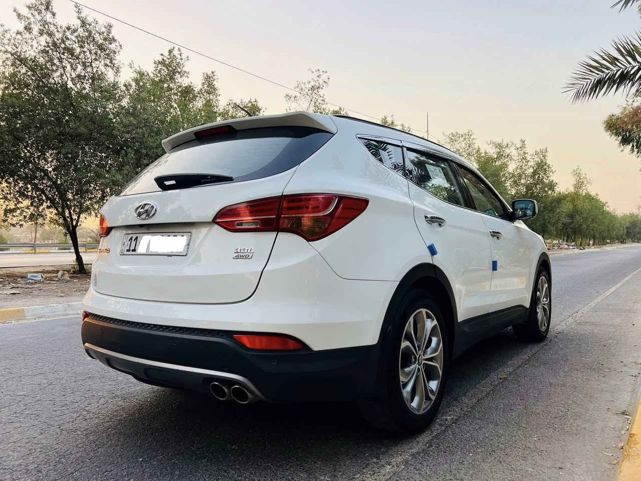 هونداي سنتافيا خليجي شركه العامه فول١/١ عدا بصمه
موديل ٢٠١٤
رقم بغدادالماني بسمي دولي
٦ سلندر ٧ راكب 
بنراما 
شاشة 
فور ويل
كشنات جلد اصلي 
مري شفط 
كامرة
حساس امامي وخلفي
لايت زنون 
تحكم استيرن فول 
اضواء ترحيب 
نظام ايكو 
شاشة اعطال بلدشبول 
تبريد ٣ قطع ؛ ثلج
تبريد ابيانو لمس 
حاكية ' ابلوتوث ' اوكس
وَيْل اكروم 
يدات نيكل 
اشاير بلمري 
كير ومكينة مكفولات 
كلة شغال  ميكانيك خير من اللة سياره جديده تخم تاير جديد 
مكفولة من كلشي  عدى صبغ شويه باب خلفيه وهلال  بجاملغ اثر شخط شيء بصيط من برة فقط بدون ضربة

السعر ١٦٥وبيها مجال 
*********** مكاني بغداد
