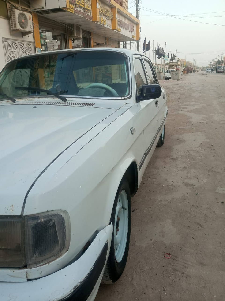 اسلام عليكم سياره للبيع فوالكة السيارة حلوة السيارة جاهزة المكان سوك الشيوخ السعر 33  وبيها مجال الشراري الرقم ***********
