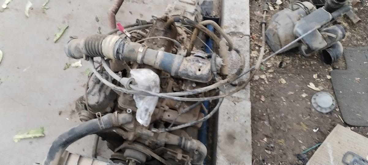 سلاوتان لێبیت هاوڕیان  گێڕومەکینەی کامل تویتا  بۆفرۆشتن  مەزبووتە نەدوکەڵ نەبوخار نەسەوت هیچ  عەیبی نیە بەشەرت شوین سەیدسادق ژم***********
