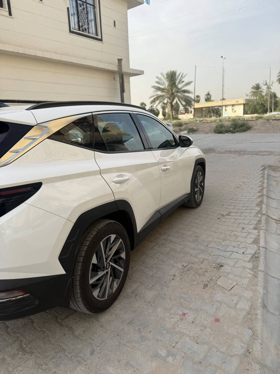 سلام عليكم شباب عندي هاي توسان خليجي موديل 2024 سياره كفاله عامه + اخذ سونار وأفحص السياره استخدام منزلي ماشيه30 الف السياره رقم بغداد بأسمي تحويل ثاني يوم مكاني بغداد الكاظميه السعر خاص للأستفسار اكثر اتصل علا الرقم ***********
