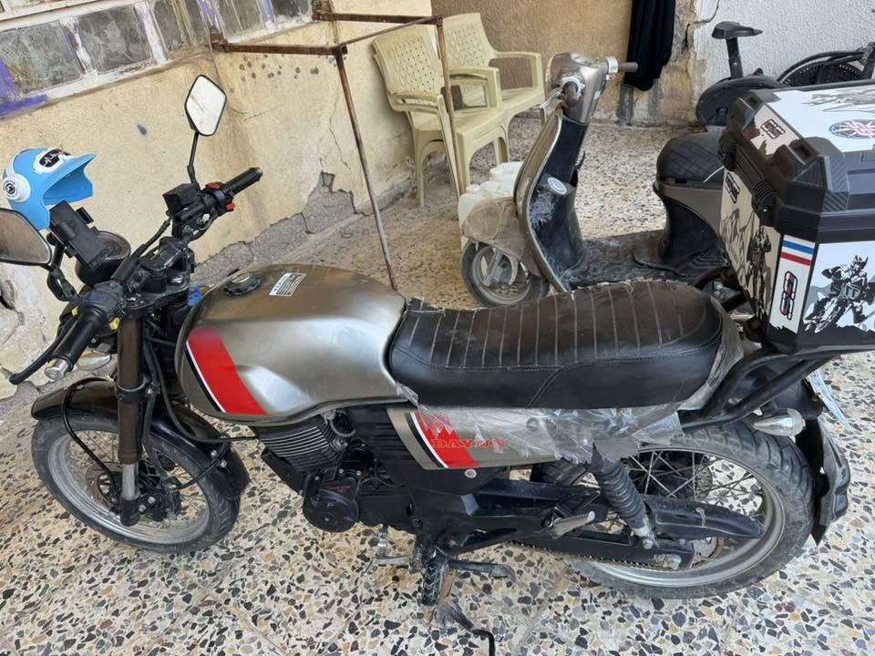 السلام عليكم دراجه دايوان لاتي للبيع موديل 22 طالعه ب25 دراجه جديده ونظيفه حيل ومامتعوبه استعمال شخصي اروح بيه للدوام وارجع فقط والدراجه ارجع واكول الله يشهد نظيفه عنوان الدراجه كربلاء الطاقه 
للاستفسار ***********
