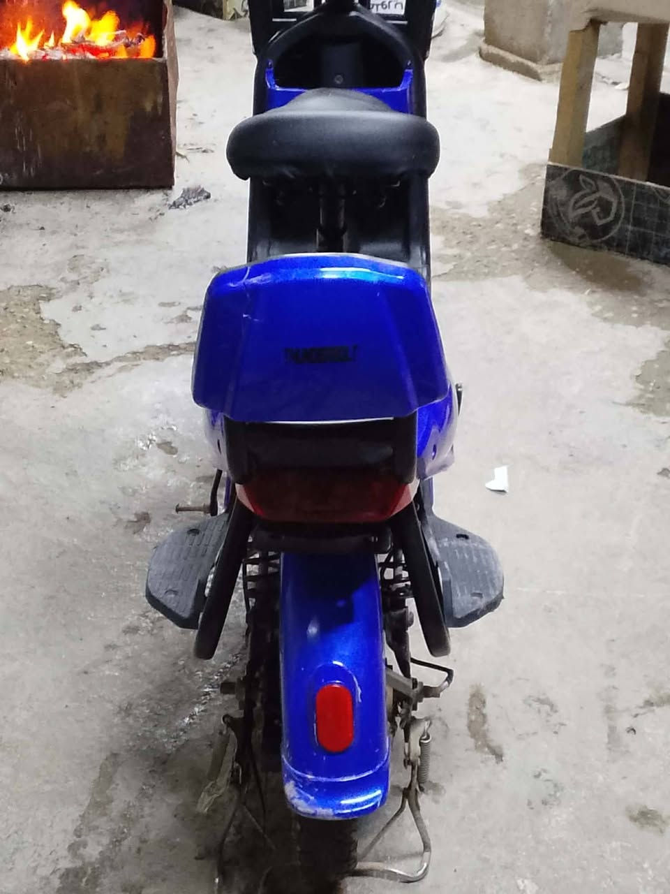 دراجه شحن نضيفه 
السعر ١٧٥وبيهه مجال حك الجيه 
مكاني بعقوبه جسر خرنابات 
***********
