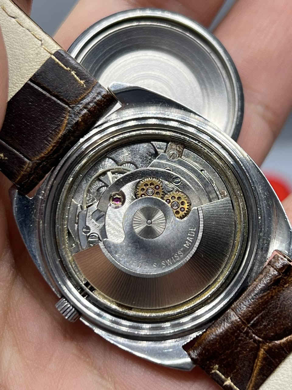 تحفة سويسرية عريقة ميركسال سوبر اوتوماتيك 25 حجر منفذ شهري نظافة تامة سير مستبدل قطر 35 ملم 

للحجز والاستفسار خاص 
او واتساب ***********
