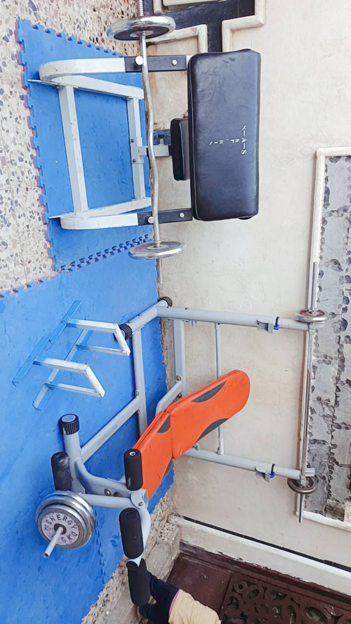 السلام عليكم
السعر ٣٠٠ مكلفاتني أكثر من ٦٠٠ 
العنوان بغداد التاجي أبو عظام 
***********
