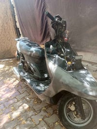 فضائي ام بليته • ١٠٠ • سلف وهندر