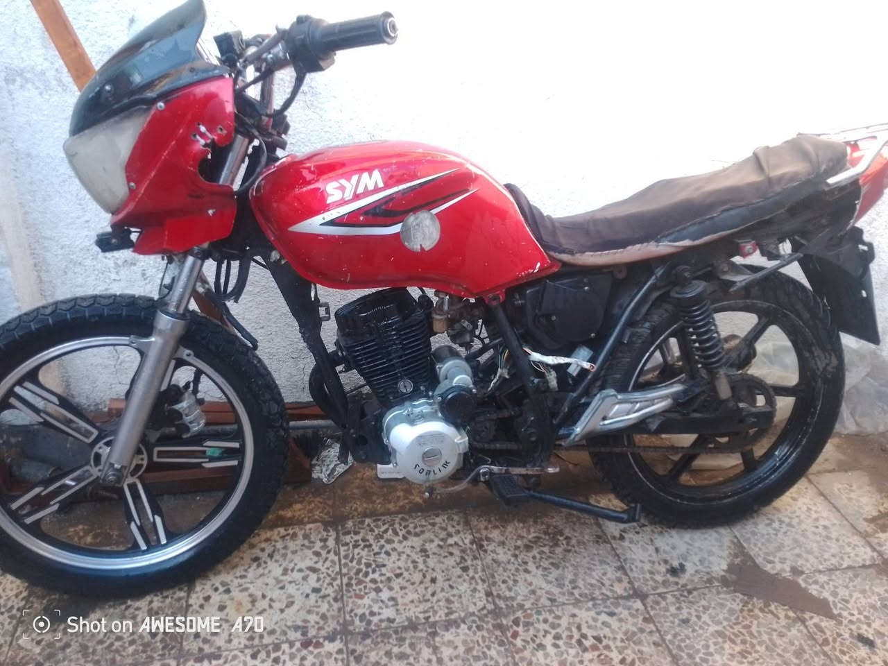 اسلام عليكم دراجة sym للبيع كوم حديد تشتغل و تطفى
بغداد الحرية 
***********
