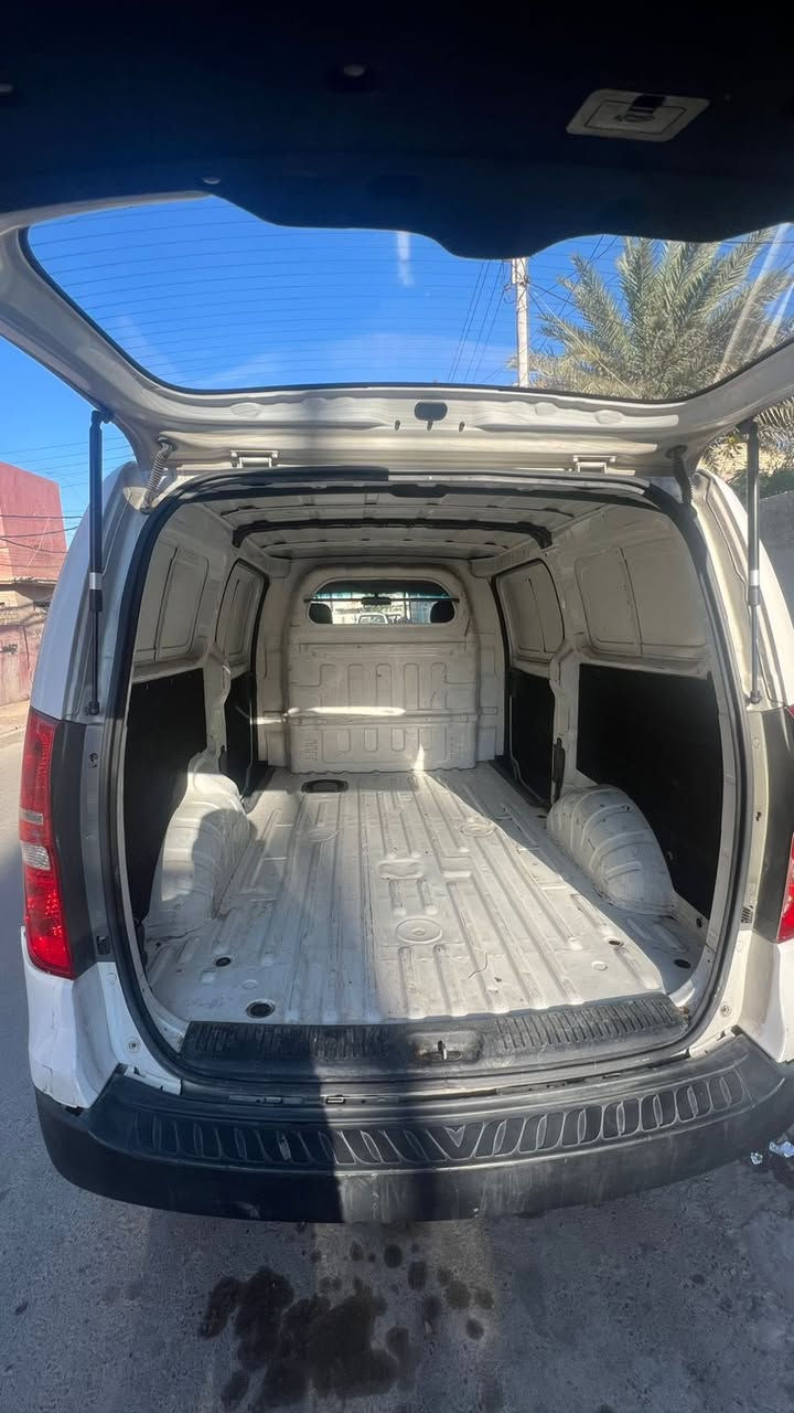 السلام عليكم. ستاركس فان للبيع
مديل. ٢٠١٧. رقم بغداد. مصفره ضريبه وجاهزه

سياره بيها صبغ فقط باب سلايت عكس السايق. ما بيها اي نقص جاهزه. ماشيه ١٢٨. الف. سياره نضيفه جدا.مكانها. بغداد حي الحسين.  السعر ١٥٨. وبيها مجال. للاستفسار ***********
