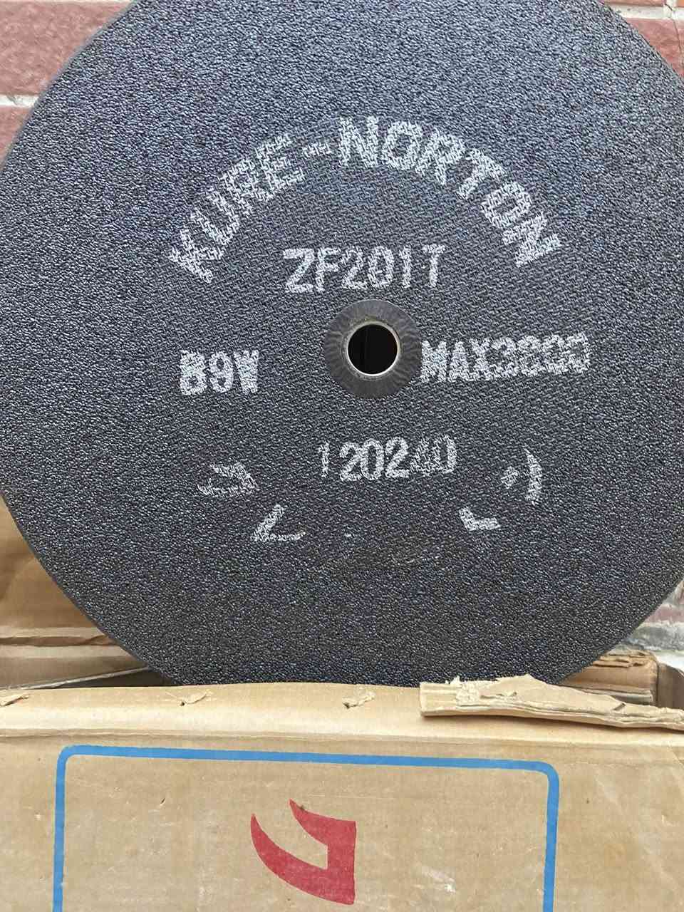 السلام عليكم عندي كميه كبيرة من ال حجرات
هذي نماذج منهن 
*********** بغداد حي العامل
