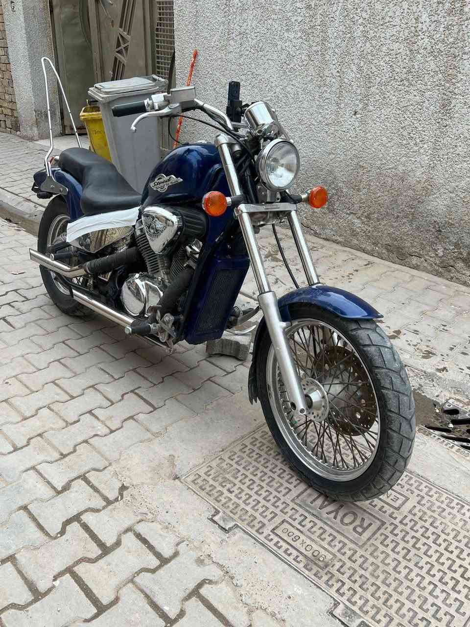 سلام عليكم هونده ستد ٤٠٠
دراجه مكفوله كفاله عامه واوراقهه موجوده كاملات لدراجه مابيهه نقص ترايك وين متريد مكفوله مكفوله
سعرهه ١٦٥٠ الف  مليون و١٦٥٠ تحياتي الكم العنوان بغداد لشعب حي اور
*********** ابو علي
