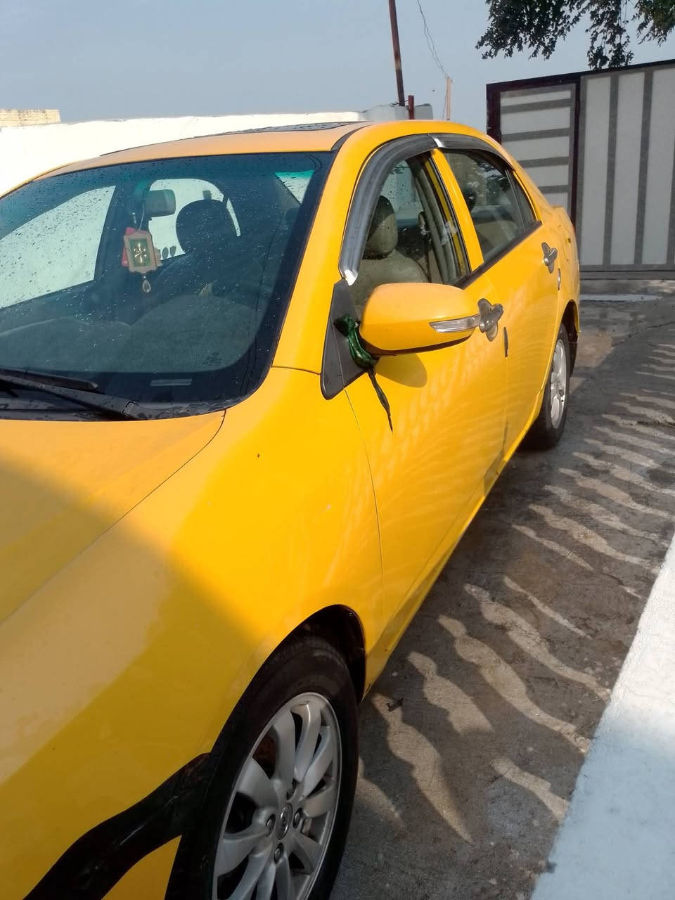 سلام عليكم سيارة بي وايدي مديل 16 شراي يجي خاص ***********
