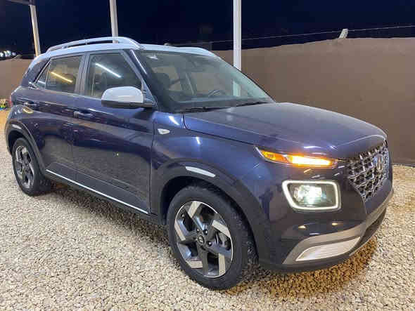 فينو موديل 23 بدون رقم تترقم اي محافظه لون مميز حادثه جاملغ فقط  لوك بدون دواخل رقم الشاصي بالمنشور شاشه الاكتروني شاشه ايباد راداد توقف ذاتي تحديد مسار تو كلر سيار داخل جلد فول ماعده الفتحه  محرك دوش / معرض بصمه أبواب وتشغيل داخل جلد نيلي الجبل الاتصال ***********/.                ‭0772 709 9769‬
