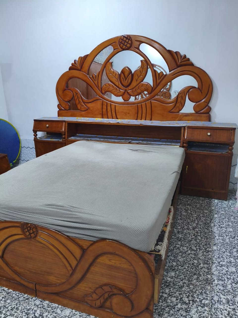 سلام عليكم غرفة نوم صاج نجار السعر مليون و100بيه مجال الشراي


**إذا كنت صاحب هذا الإعلان وتريد حذفه لأي سبب، رجاءا أرسل رسالة إلى الدعم الفني**