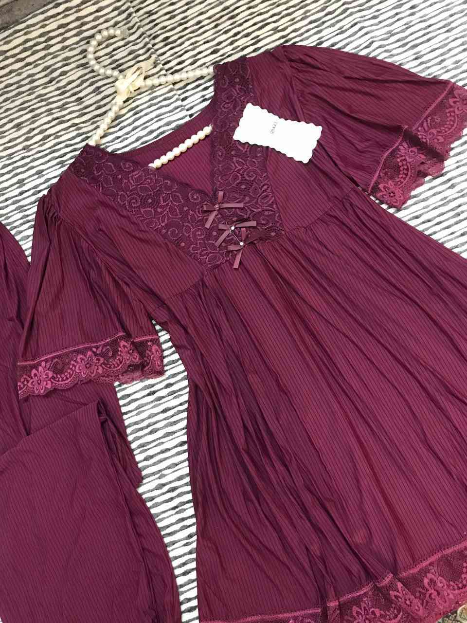 تراك زبده حرير ماركه الملكه غنيه عن التعريف يصير بارد ثلج 
فري سايز 
السعر 13


**إذا كنت صاحب هذا الإعلان وتريد حذفه لأي سبب، رجاءا أرسل رسالة إلى الدعم الفني**