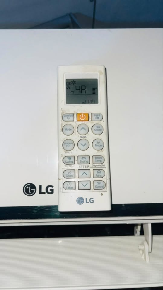 سبلت LG 2طن انفيرتر  للبيع شرط الشغل  ***********
