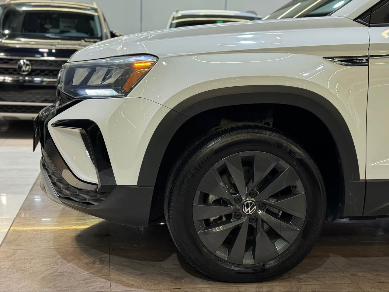 تاوس s 
ماشية 25 الف ميل 
جامرلغ خلفي بي تعديل بارد فقط
للاستفسار 
***********
*********** أربيل, العراق
