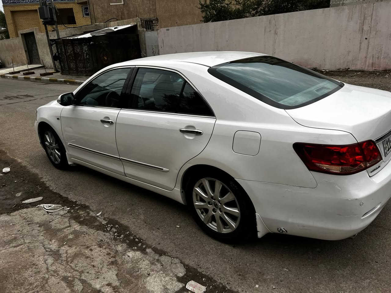 تيوتا اوريون ٢٠٠٨ رقم بغداد بسمي
بدون صبغ فقط ربع جاملغ خلفيه طخه بسيطه 

مواصفات ٤ بصمه 

حساس امامي 

حساس خلفي 

زراك لايت 

لايت زنون 

برده خلفيه 

كشنات كهرباء 

مسجل سي دي جنجر ٦ اقراص 

داخل صاج 

اشاير بالمري 

تحكم ستيرن 

كروز سرعه 

محرك ٦سلندر ٣٥٠٠ محرك جديد بدون صوت بدون صوت رواجز 

اضافه منضومه غاز 

تبريد ثلج 

عوزها فقط دوشمه بطاين بيبان شويه تعبانه شغل واطلع ترايك وين ما تريد سياره جاهزه 

مع وجود عازل حراري للجام بنسبە ۸۰ بالميە 

السعر 115 ورقه وبيه مجال بسيط 

مکان السيارە بغداد

***********
