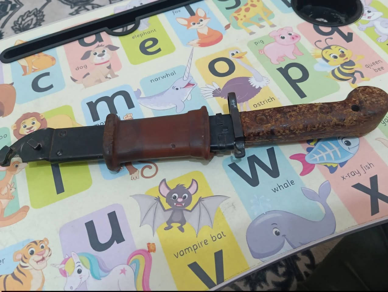 حربه روسي نظيفه جدا مكاني بغداد الغزاليه بداية شارع الظغط سعر 25الف توصيل داخل بغداد  فقط ***********
