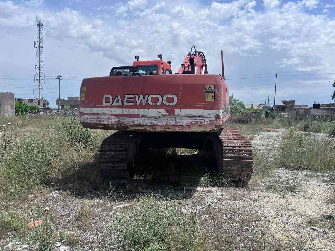 حفاره دايو موديل ٢٠٠١ مال جناي للستفسار ***********
