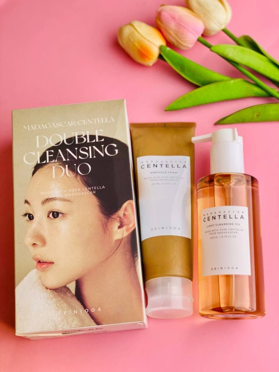 SKIN1004 Madagascar Centella Double Cleansing Duo هو مجموعة تنظيف كورية تتكون من منتجين لتنظيف البشرة على خطوتين
🌟 مكونات المجموعة:-
✔️غسول زيتي خفيف يزيل المكياج والشوائب والزيوت الزائدة وواقي الشمس دون أن يترك بقايا دهنية.

✔️غسول رغوي غني بـ 33% من مستخلص سنتيلا آسياتيكا (Centella Asiatica) لتنظيف عميق يزيل الأوساخ وبقايا المكياج المتبقية، مع تهدئة البشرة وتوفير الترطيب. 

✅الفوائد الرئيسية للبكج 
✔️تنظيف مزدوج فعال: تعمل المجموعة معًا على إزالة الشوائب المائية والزيتية بشكل كامل، مما يجعل البشرة نظيفة ومنتعشة.
✔️تهدئة وترطيب: يحتوي كلا المنتجين على مستخلص سنتيلا آسياتيكا من مدغشقر، المعروف بخصائصه المهدئة والمضادة للالتهابات، مما يجعله مناسبًا للبشرة الحساسة.
✔️مناسب لجميع أنواع البشرة: تم تصميم هذه المجموعة لتكون لطيفة وغير مهيجة، مما يجعلها مثالية للاستخدام اليومي، حتى للبشرة الحساسة أو المعرضة لحب الشباب.

#الاصلي المنشأ كوريا 🇰🇷💯

ــــــــــــــــــــــــ 
السعر 17 الف 
ــــــــــــــــــــــــ

🚘يوجد خدمة توصيل لجميع محافظات العراق ٤ الاف🚘
ــــــــــــــــــــــــــــــــــــــــــــــــــــــــــــــــــــــــــــــــــــــــــــــ 

#اكسبلور_فولو #الشعب_الصيني_ماله_حل😂😂 #العراق_السعودية_قطر_الامارات_الكويت_البحرين_اليمن_الخليج_سوريا_مصر_لبنان_الجزائر_تونس_المغرب_قطر_دبي


**إذا كنت صاحب هذا الإعلان وتريد حذفه لأي سبب، رجاءا أرسل رسالة إلى الدعم الفني**
