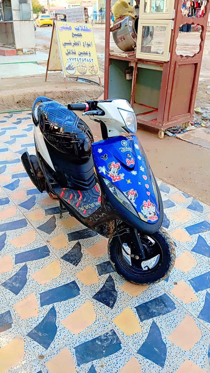 طبعن من رخصة صاحب الكروب سلام عليكم دراجة ماكس للبيع او مرا وس حسب القناعة الدراجة كلهة ختم واحد عدا الكفر الامامي لأن نكسر وبدلتة طبعن الدراجة تخبل لاتنقيص ولاتبخير طبعن المكينة مامفتوحة  محرك اكسل يخبل الدراجة معدلهة يشك شك مكاني ديالئ بعقوبة السعر 650 وبيهة مجال إذا مو شراي لاتعبني الرقم للتواصل ***********🥰
