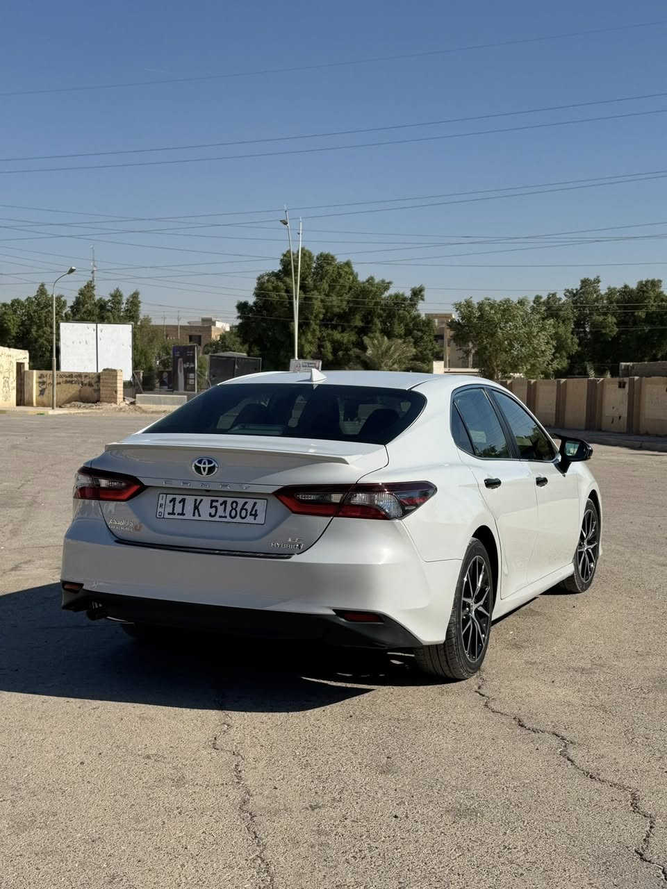 للبيع تيوتا كامري هايبرد 2023Leوارد امريكي سيارة مال بيت جديدة بمعنى الكلمة اللون سموك حادثه فقط حافة البنيد بدون ارباك بدون اي دواخل وكلها بلادية ماشيه 35 الف مايل رقمها بغداد ب اسمي تحويل ثاني يوم مكاني صلاح الدين /سامراء 
السعر 215 وبيها مجال 
الرقم ***********
