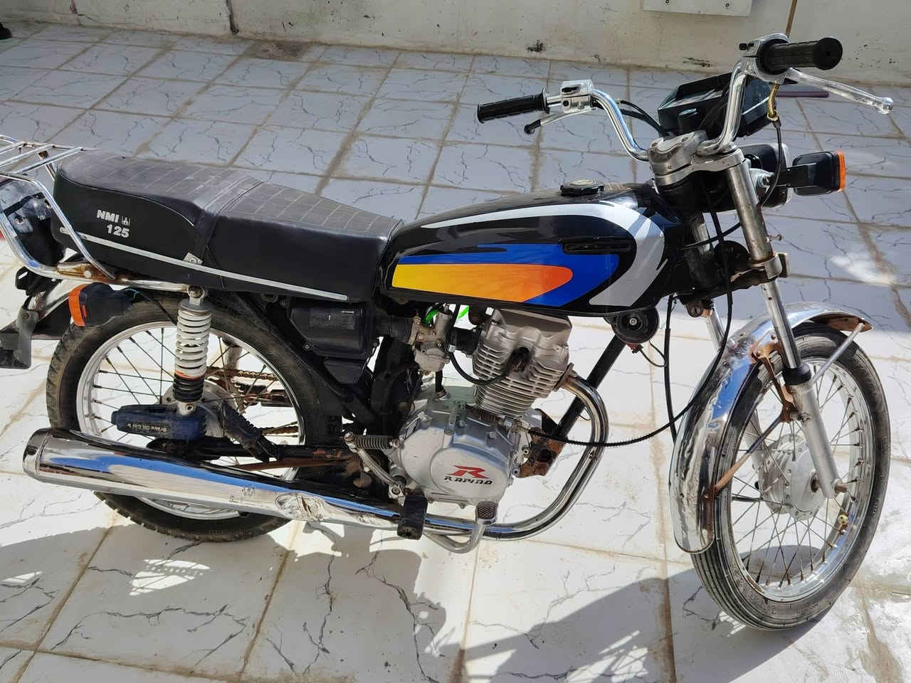 سلام عليكم
دراجه ارقام رقم ابيض انكليزي 
شاصي 23 ومكينه 26
الدراجه كهربائيات شغاله من الدعاميه لدعاميه 

مكاني ديوانيه شافعيه 
ثاني يوم اداورلك ابأسمك السنويه 
ابيع نقد وقصاد حسب الاتفاق 
***********
