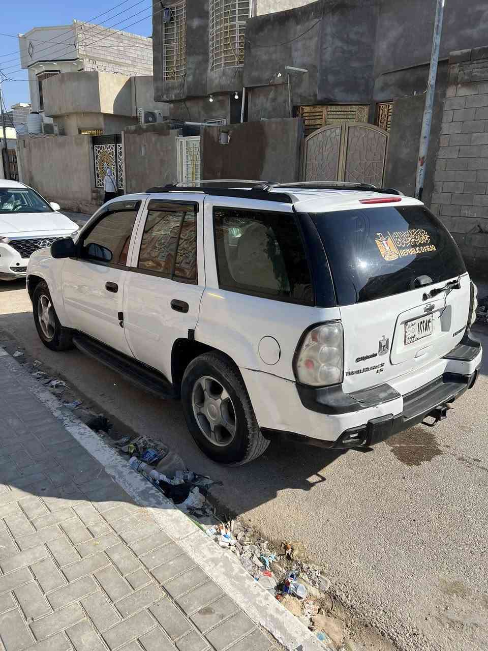 السلام عليكم
بلايزر ٢٠٠٨ وارد خليجي 
بيها قطعه وحده صبغ 
سنوية ٢٠٢٦ شهر٩ 
باسم شخص قريب علينه 
السيارة كيرها بي خلل محرك نظيف 
مكاني البصره الزبير *********** اتصال فقط سعرها ٨٠ وبيها مجال بسيط
