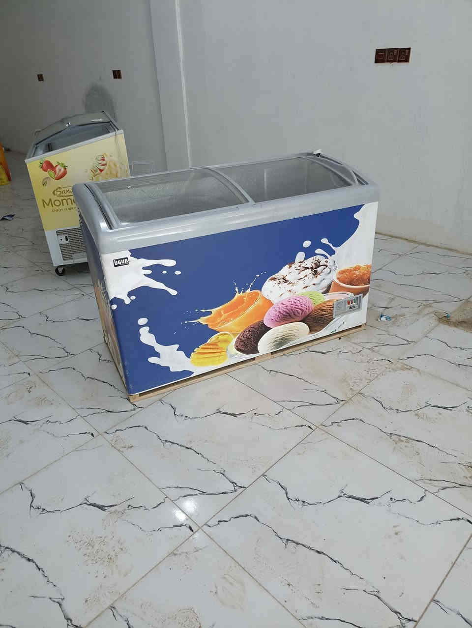 السلام عليكم عارضه براد نوع ايكور للبيع حجم 16 قدم مع مواد منزليه بلاستيك ابيع باقل من سعر الجمله*********** العنوان التحرير الحول الزراعي
