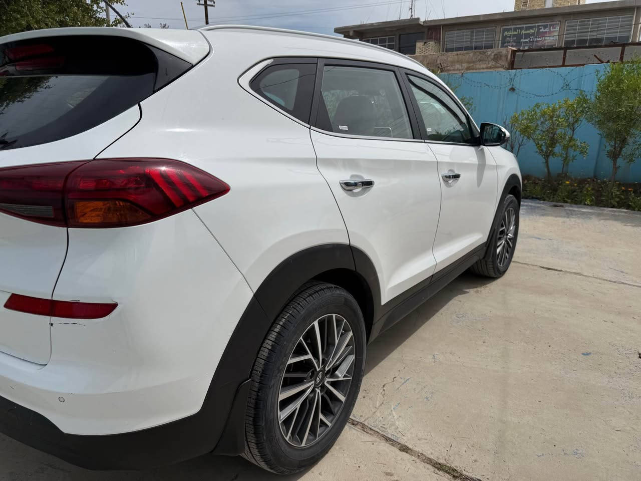 توسان موديل 2020
وارد خليجي كوري سايد ابريكً بالرجل
فول بصمه
رقم اربيل ب اسم شركه سنويه ما صاقطه
مكينه ٢٠٠٠
حساس امامي وخلفي 
لد امامي 
لد خلفي
مري شفاط مع نظام ترحيب عند الاقتراب 
كشن كهرباء 
كشنات جلد
شاشه كبيره
ويل كب 18
شاشه كشف اعطال باللغه العربيه
ماشيه 78
كير ومكينه وحداديه وتبريد كله مكفول 
بيه بارد بسيط ب الباب الصدر فقط 
السعر 200 وبيه مجال
سونار موجود
مكاني الديوانيه قضاء الشاميه
تفاصيل اكثر
‭***********‬
*********** النجف, العراق
