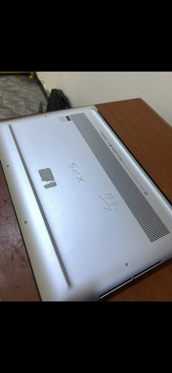 سلام عليكم للبيع لابتوب   Dell XPS 15 9500 كيمنك ولتصميم جديد وستخدام قليل  غراضه جنطه وماوس وشاحنه كامله  موصفاته: 

‏CPU:  Core i7 -10750H
‏Disk: SSD NVMe. 512 GB
 وقابل للزياده Ram16 GB ddr4
‏GPU1: GTX 1650 Ti 4GB
‏GPU:8 GB
‏‎ شاشه 4K UHD+ Non-Touch 16.10

كيبورد ضوئي، بصمة إصبع، هيكل ألمنيوم وكاربون فايبر، صوت جبار.

مكاني بغداد ماعندي توصيل سعر ٩٠٠  وتكد تبحث عليه وتتأكد


**إذا كنت صاحب هذا الإعلان وتريد حذفه لأي سبب، رجاءا أرسل رسالة إلى الدعم الفني**