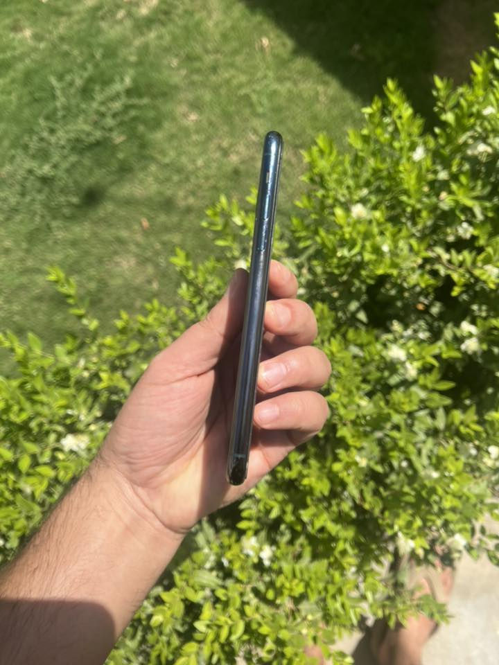 فقط بطاريه مبدله والباقي مكفول
للبيع 11 برو ماكس ذاكره 256 بطاريه 100 
الشراي يتفضل خاص واني خادم للطيبين ❤️🤍


**إذا كنت صاحب هذا الإعلان وتريد حذفه لأي سبب، رجاءا أرسل رسالة إلى الدعم الفني**