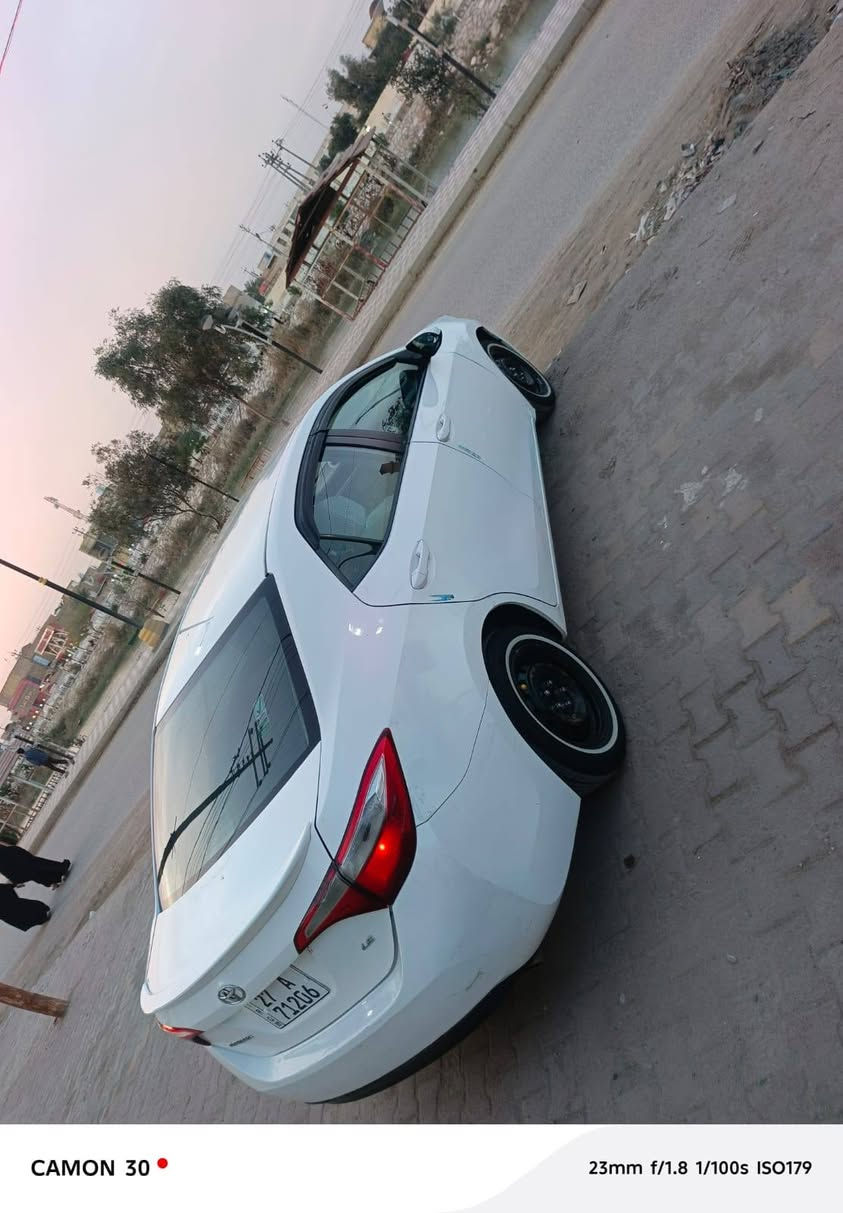 السلام عليكم
كورلا للبيع موديل 2016 رقم ذي قار دولي بسمنه سنويه لل 30 حادثه جاملغ وبنيد 
جاهزه مكينه وگير1800 شرط جديد ومامفتوحات حداديه تخم تاير تبريد كهربائيات شاشه كامره كلها شغاله
السعر ب 103
رقمي ***********
