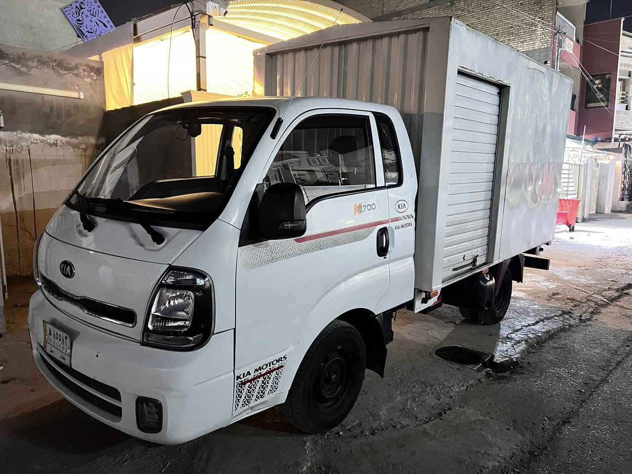 للبيع كيا حمل محرك 2700
موديل 2021
سيارة نظيفة وكله بلادي ماشيه 123 الف
تبريد جديد لوك مكينه نشيطه فول
مع بوكس حديد تصنيع يدوي شغل درجة اولى 
مع ٣ فتحات سلايد ٢ جواب وواحد خلفي بالبوكس
داخل سيارة جديده كلش متواجد واتساب او اتصال
***********
