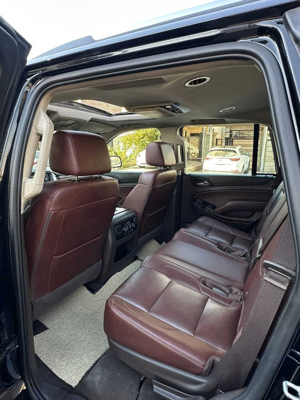 تاهو 2020 خليجي برمير ضوء القمر خليجية
فول مواصفات 

مواصفات السيارة 

داخل جلد قرميدي

سلايد روف

كراسي امامية كهرباء 

كراسي هزار عند اقتراب السيارة من اي شي 

كراسي امامية  خزن ميموري 

كراسي امامية تدفئة و تبريد 

كراسي خلفية كهرباء و تدفئة

تحكم بالتبريد خلفي شاشة

شحن الهاتف لاسلكياً

رادار

كروس سرعة

داتا شو DATA SHOW

خمس بصمات

فول تحكم استيرن

استيرن كهرباء

استيرن تدفئة

شاشة عرض الاعطال

ثلاجة

صندوك كهرباء

فتح صندوك تلقائيا عن طريق القدم(صندوك جلاق)

نظام السير على الخط

كير اوتو و عادي

حساس امامي خلفي

نظام تحكم بمستوى الضوء الداخلي

مانع انزلاق

منضومة زنون عالي ناصي 

تحكم كهربائي بالبريك والبانزين

فور ويل

شاشة امامية كبيرة 

شاشة خلفية 

كامرة خلفية 

تشغيل عن بعد

قاصة سرية

اشاير بالمري

مري كهرباء(شفط)

وياها تخم بردات 

صدر كير محرك  كفالة 

السياره كفوله ما عده شخط بالجاملغ الامامي

مكان السيارة بغداد البلديات  

السعر 405
***********
