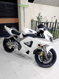 بطح سيبي محرك ٩٥٤rr موديل ٢٠٠٢أوراق منفيس.. ابيع كوم حديد مستعجل ع بيع...