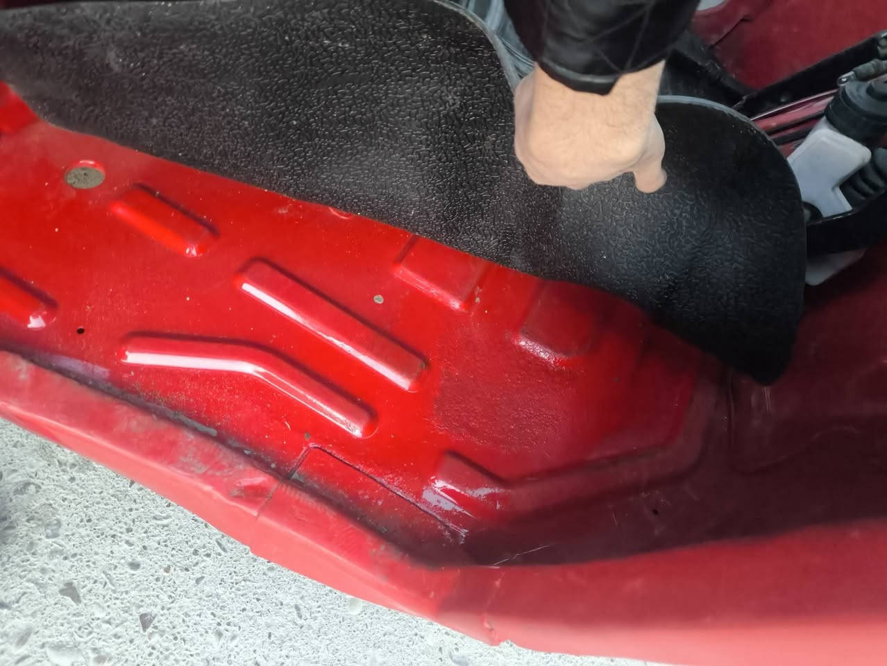 السلام عليكم تكتك تيفياس 2020 للبيع مكفوله اي نقص مابيه مصبوغه جماليه تكتك كامله گبل للشارع اوراق كامله مكاني بغداد زعفرانيه   سعر 4400 بيه مجال رقمي ***********
